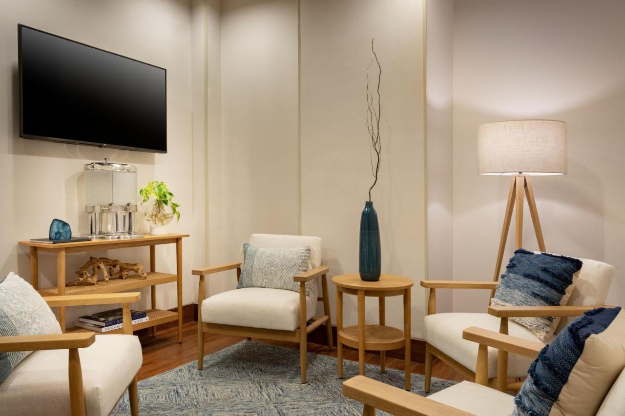 Fort Lauderdale Marriott Harbor Beach Resort & Spa Exterior photo