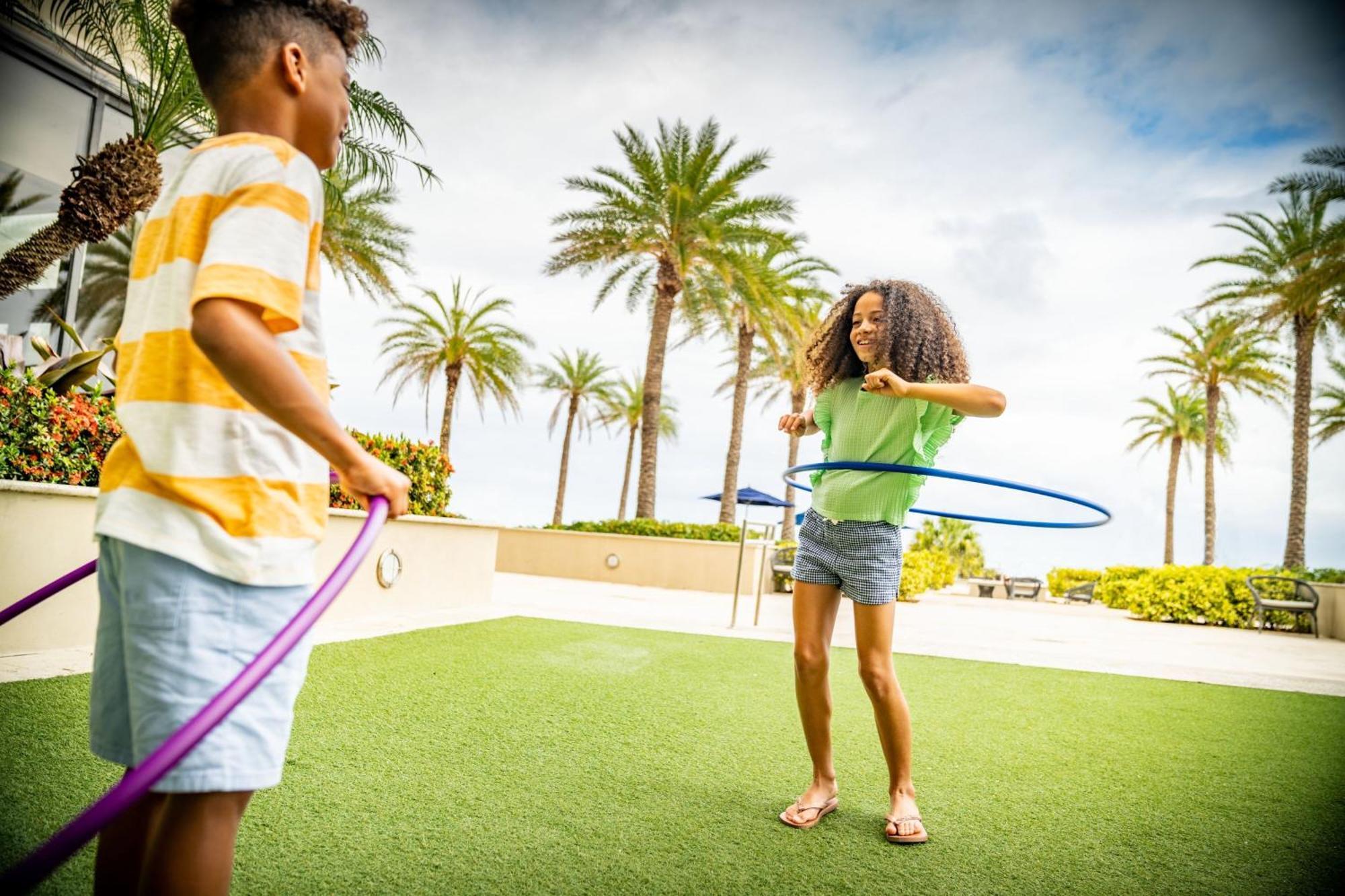 Fort Lauderdale Marriott Harbor Beach Resort & Spa Exterior photo