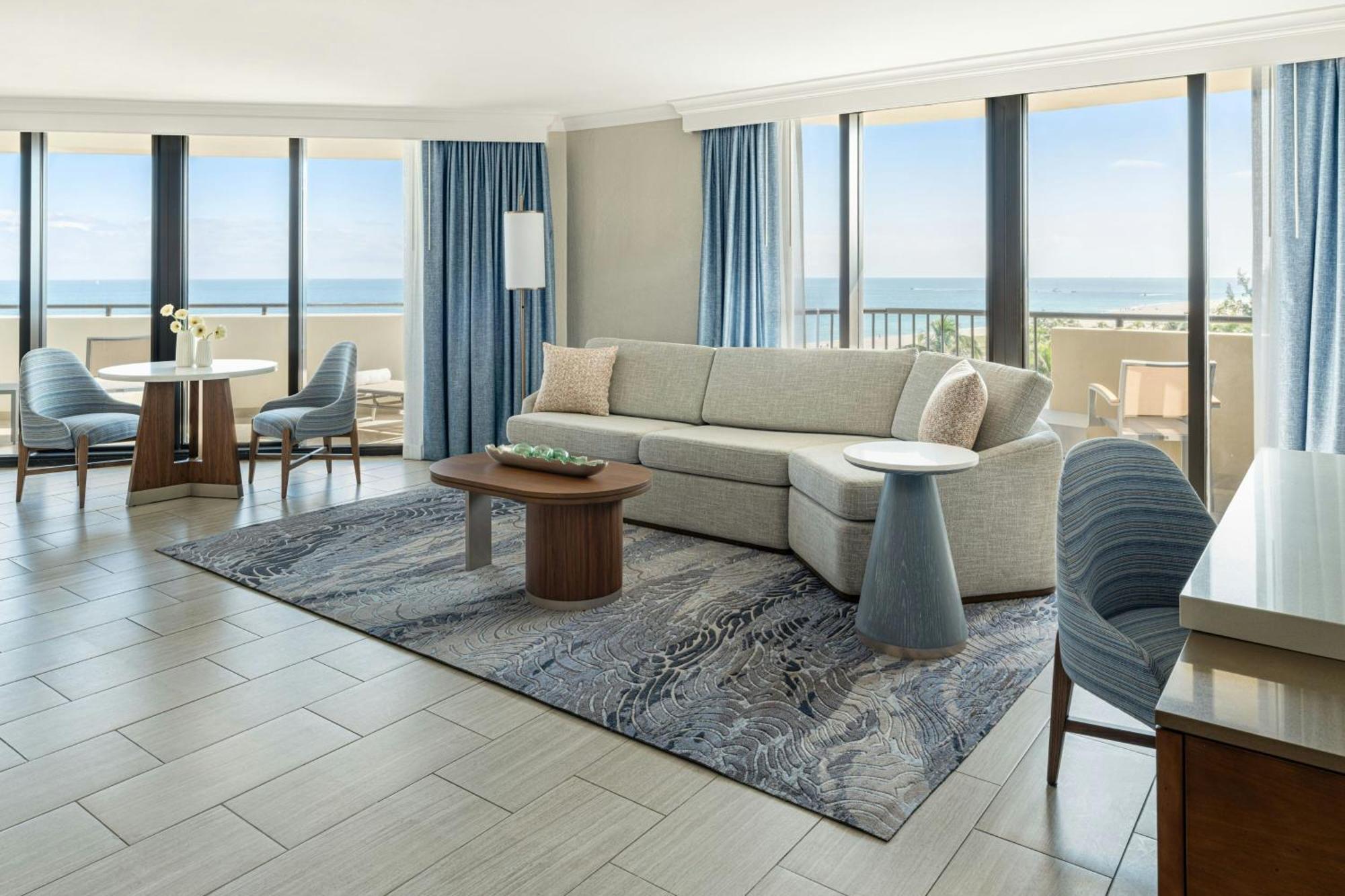 Fort Lauderdale Marriott Harbor Beach Resort & Spa Exterior photo
